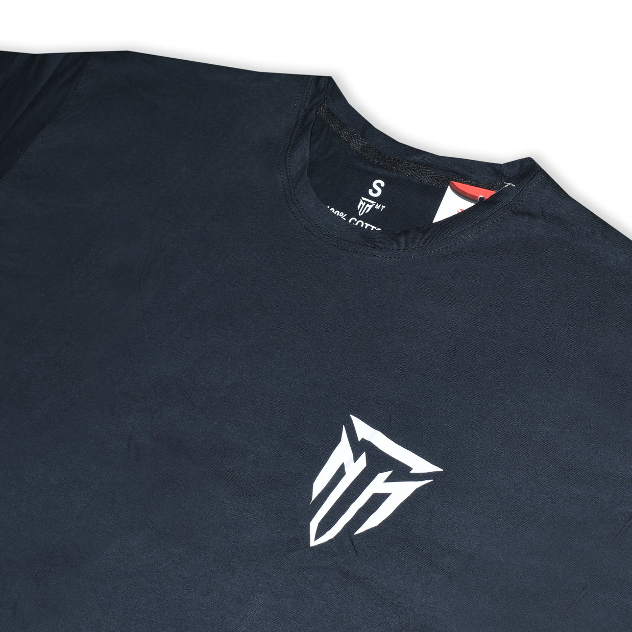 MT drop shoulder gym black tee, fabric detail